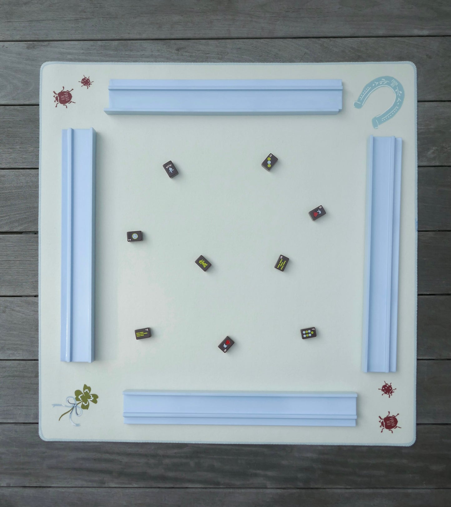 Cream Charm Felt Mahjong Mat